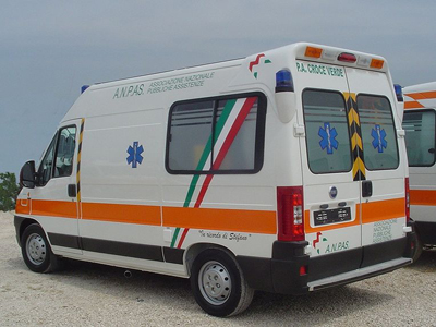 Un'ambulanza