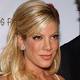 Tori Spelling, paura per l'attrice: ricoverata con i sintomi dell'ebola - TGCOM